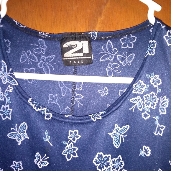 Blue &white floral butterfly print maxi dress - Picture 3 of 4